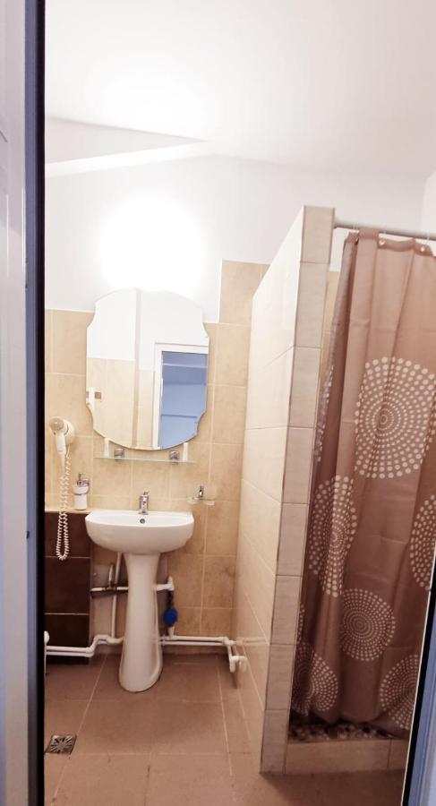 Apartamente Elegante In Regim Hotelier ياش المظهر الخارجي الصورة