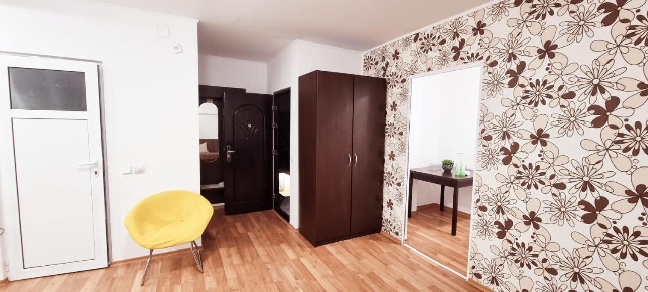 Apartamente Elegante In Regim Hotelier ياش المظهر الخارجي الصورة