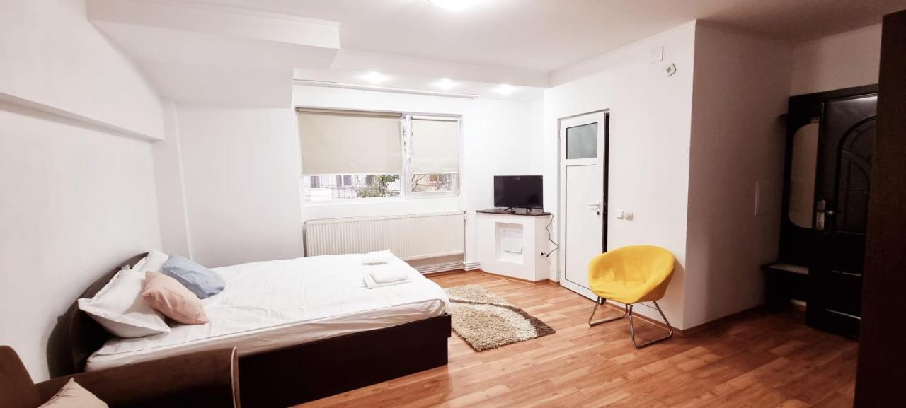 Apartamente Elegante In Regim Hotelier ياش المظهر الخارجي الصورة