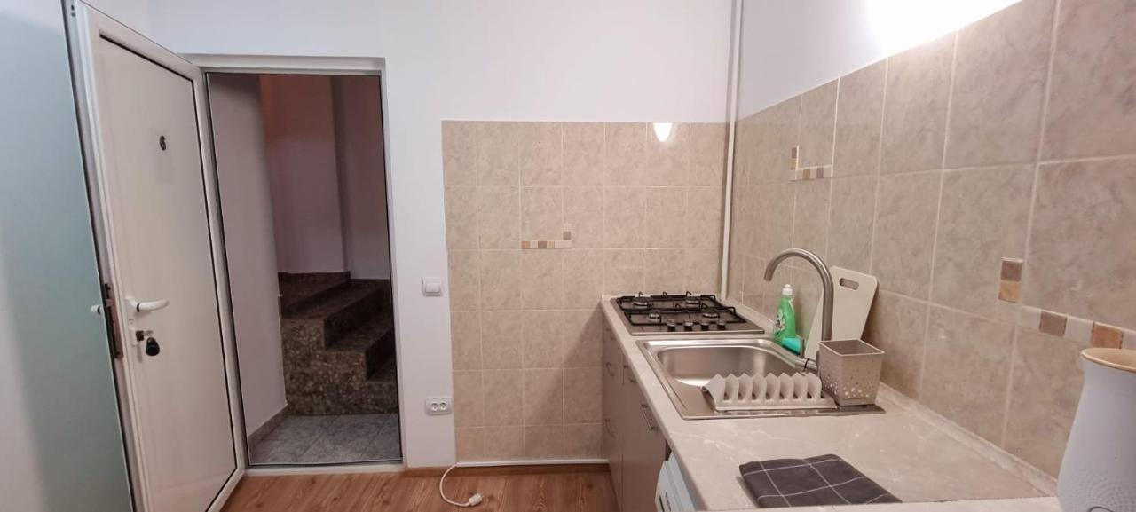 Apartamente Elegante In Regim Hotelier ياش المظهر الخارجي الصورة