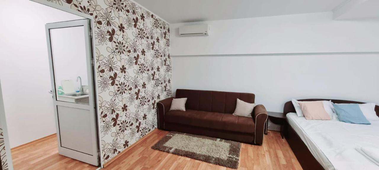 Apartamente Elegante In Regim Hotelier ياش المظهر الخارجي الصورة